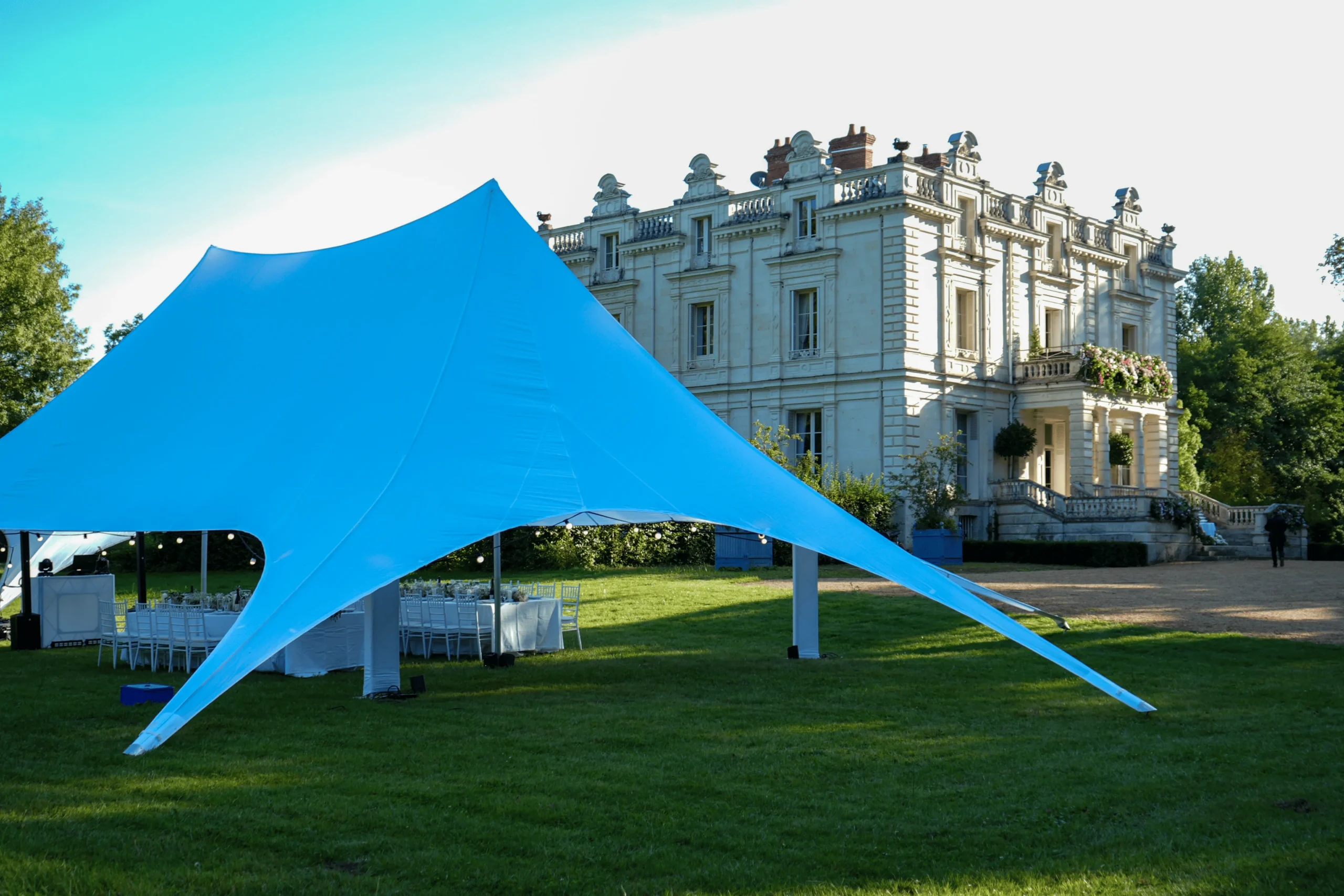 12. Tent towards Chateau