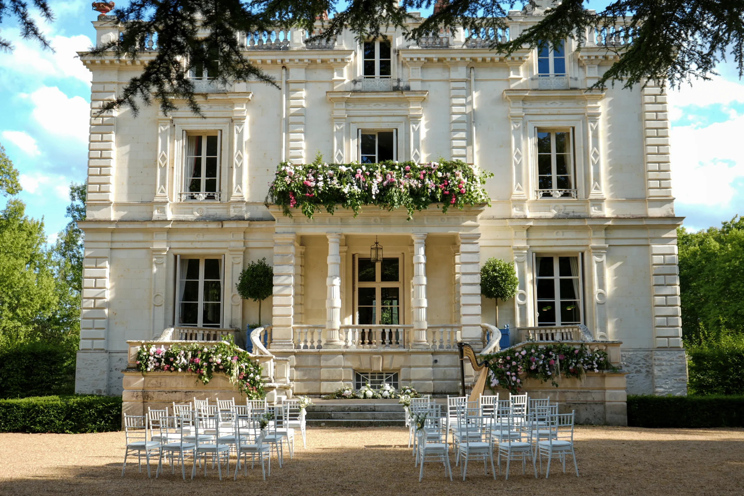 3. Setup - Front of chateau
