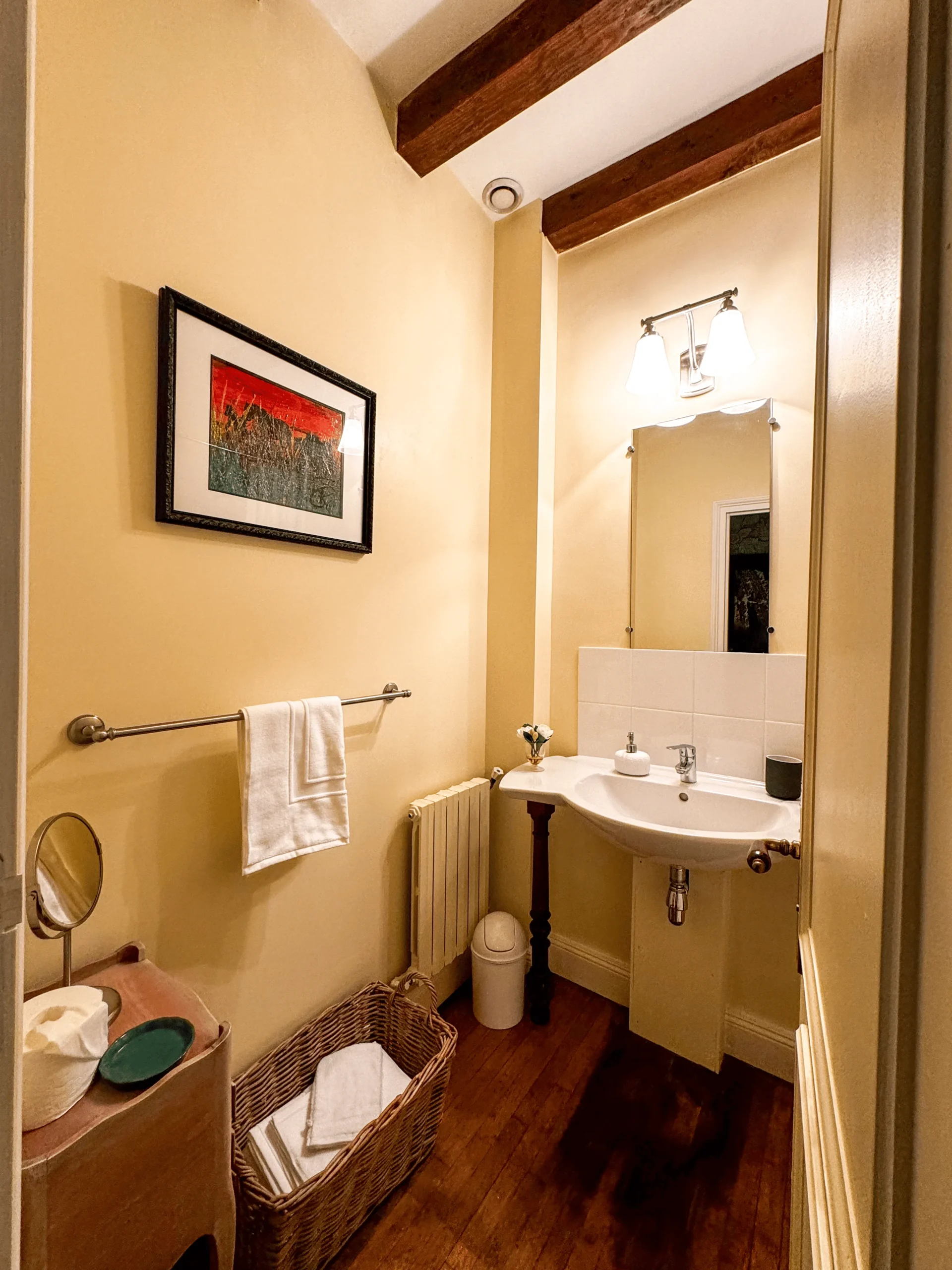 7. Bedroom 7 bathroom