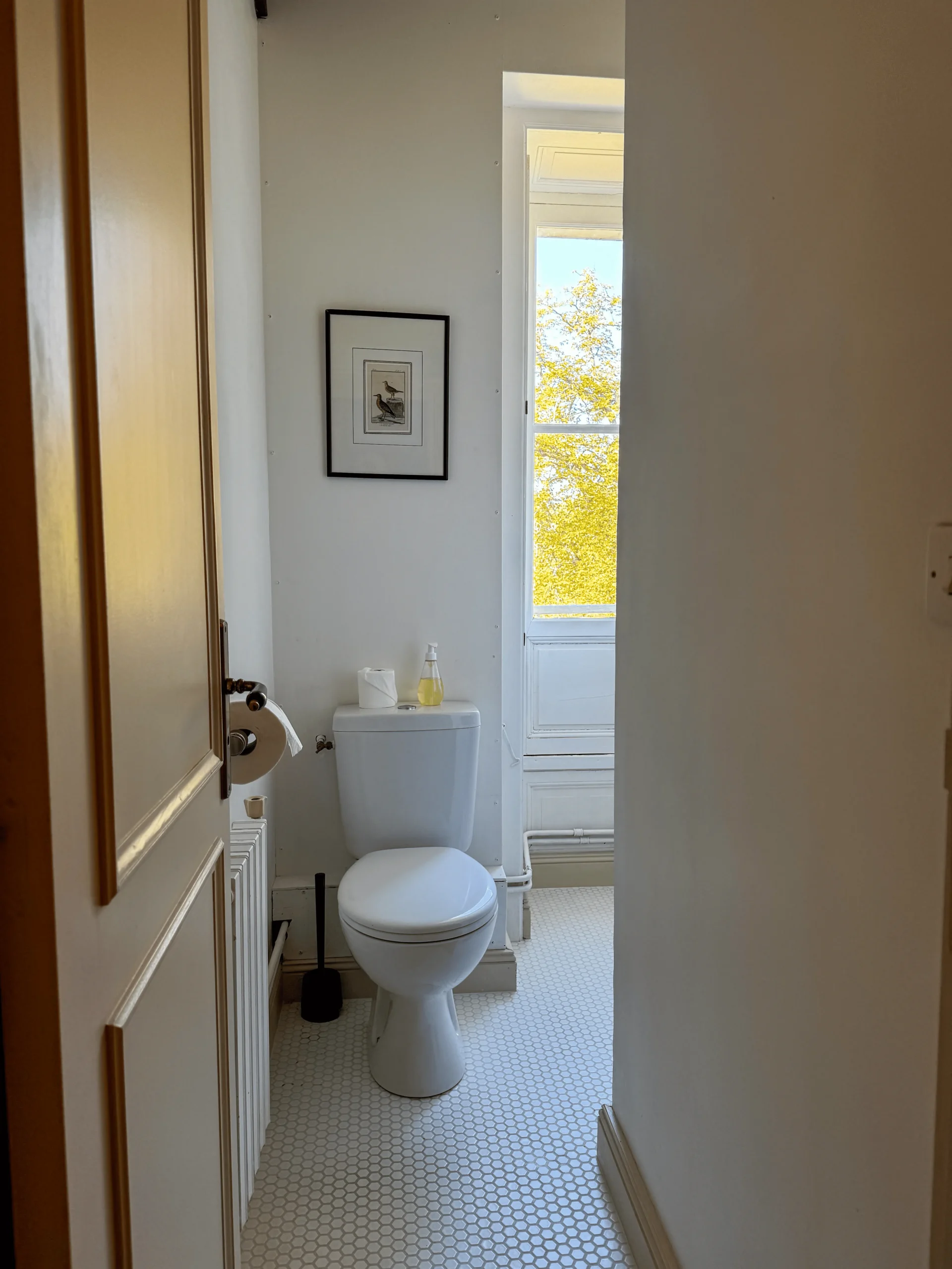 8. Bedroom 8 & 7 shared toilet