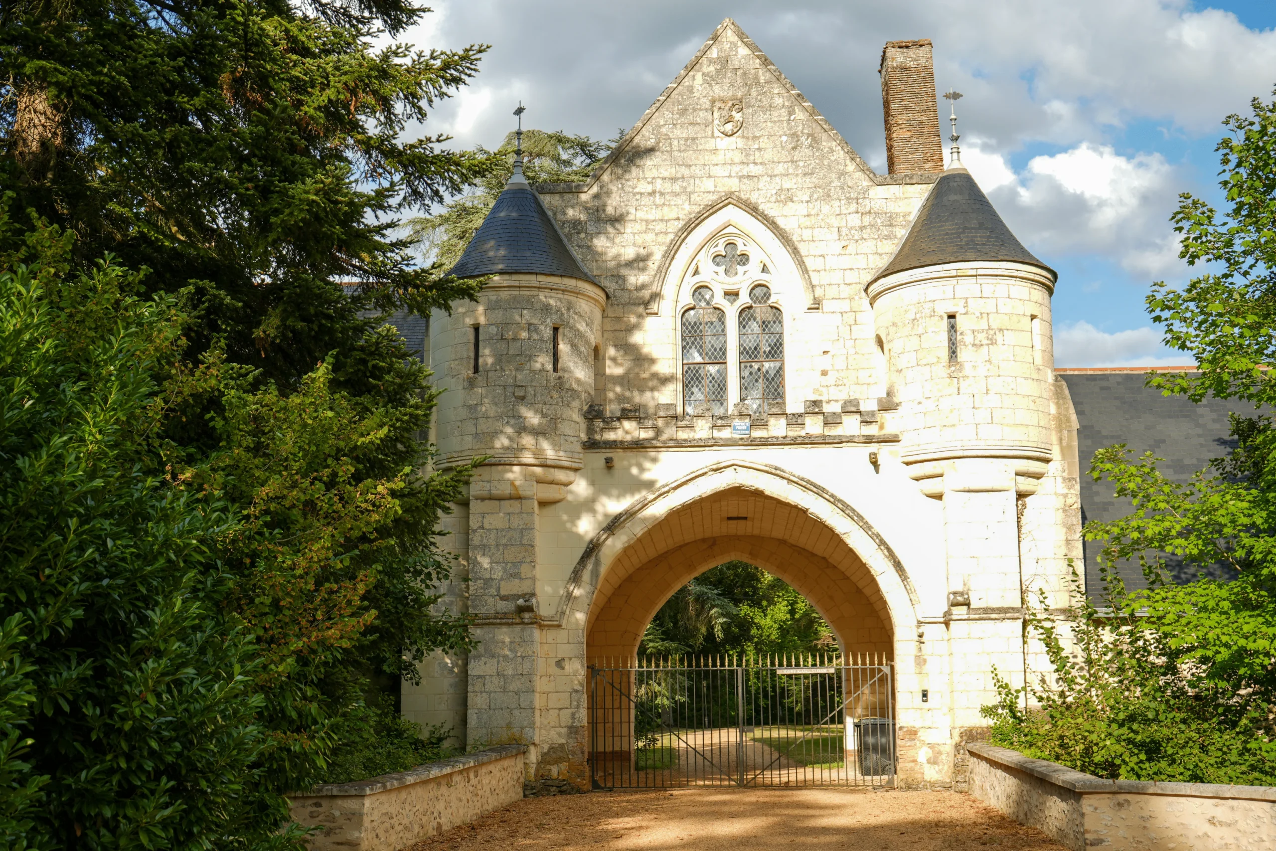 Château Du Loroux - The Château 5